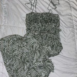 EN SAISON, GREEN & WHITE MAXI DRESS, Size XS